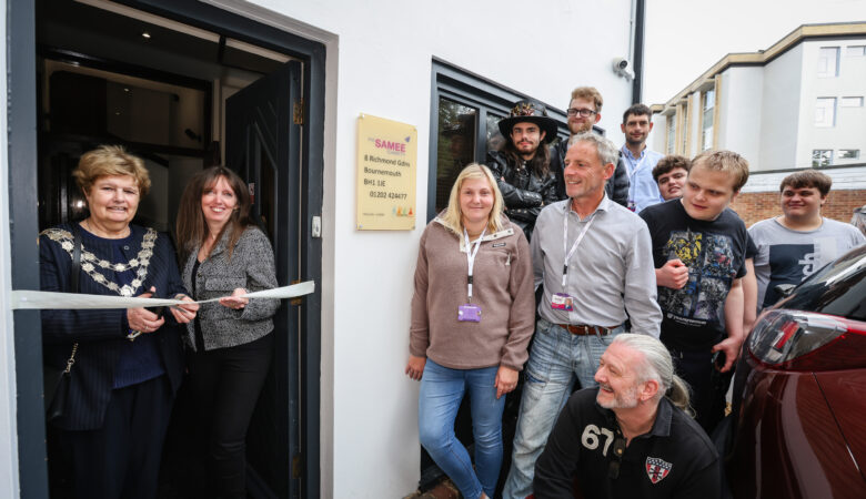 Mayor of Bournemouth Jackie Edwards cutting the tape with Sam Everard Picture: SAMEE